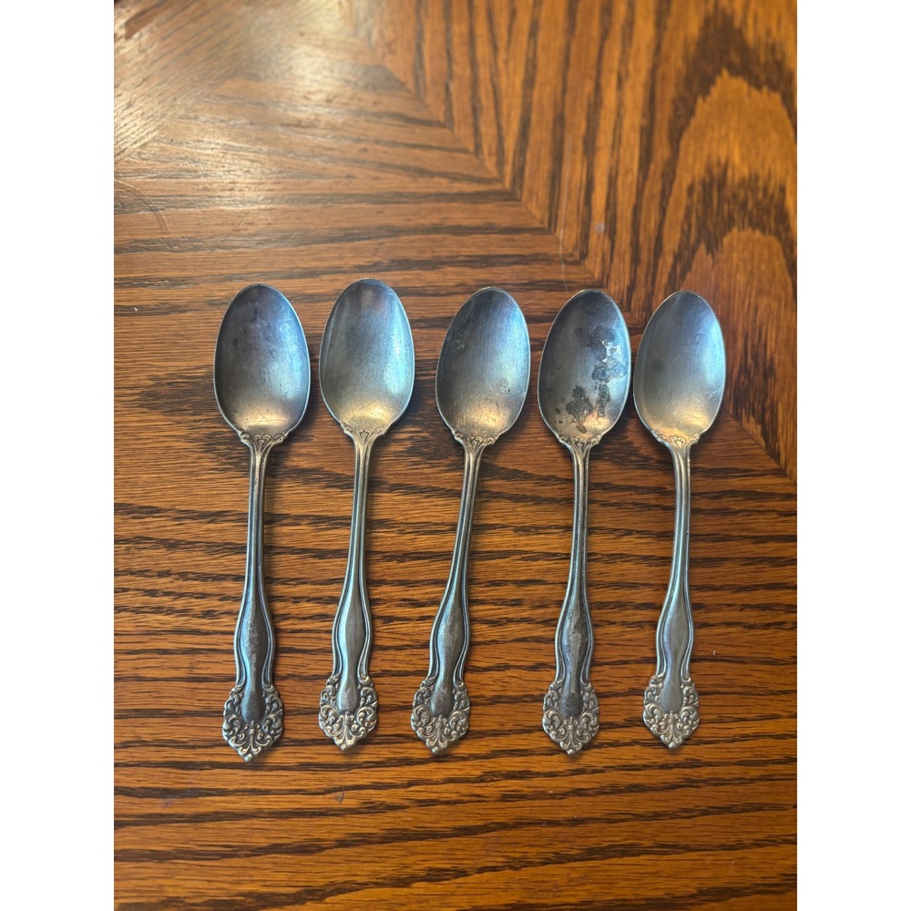 Vintage E.C. Simmons Silver Plated Teaspoons Set of 5 Ornate Scroll Pattern